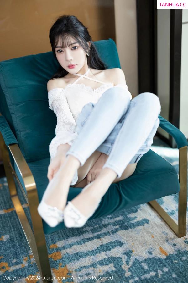 陈芝 芝芝Booty [XiuRen]高清写真图 2024.02.27 No.8147 徐莉芝Booty 美腿黑丝第18张图片